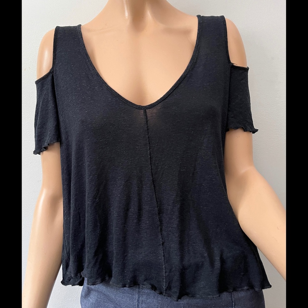 Free People cold shoulder black tee XS